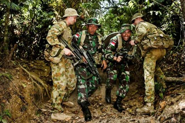 Australia, Indonesia seek to patch up wounds over military row